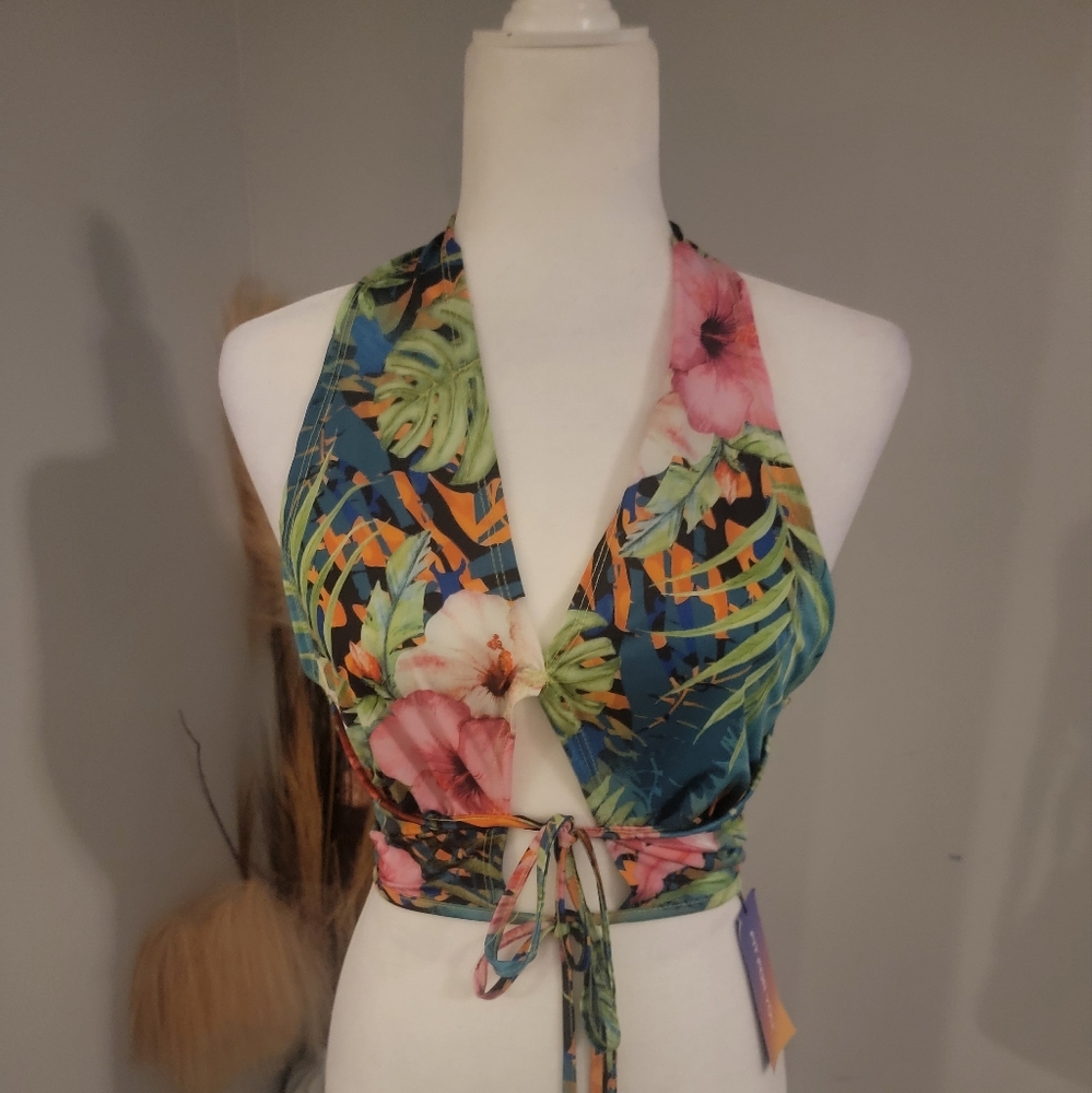 NWT Tropical print Halter Crop Top